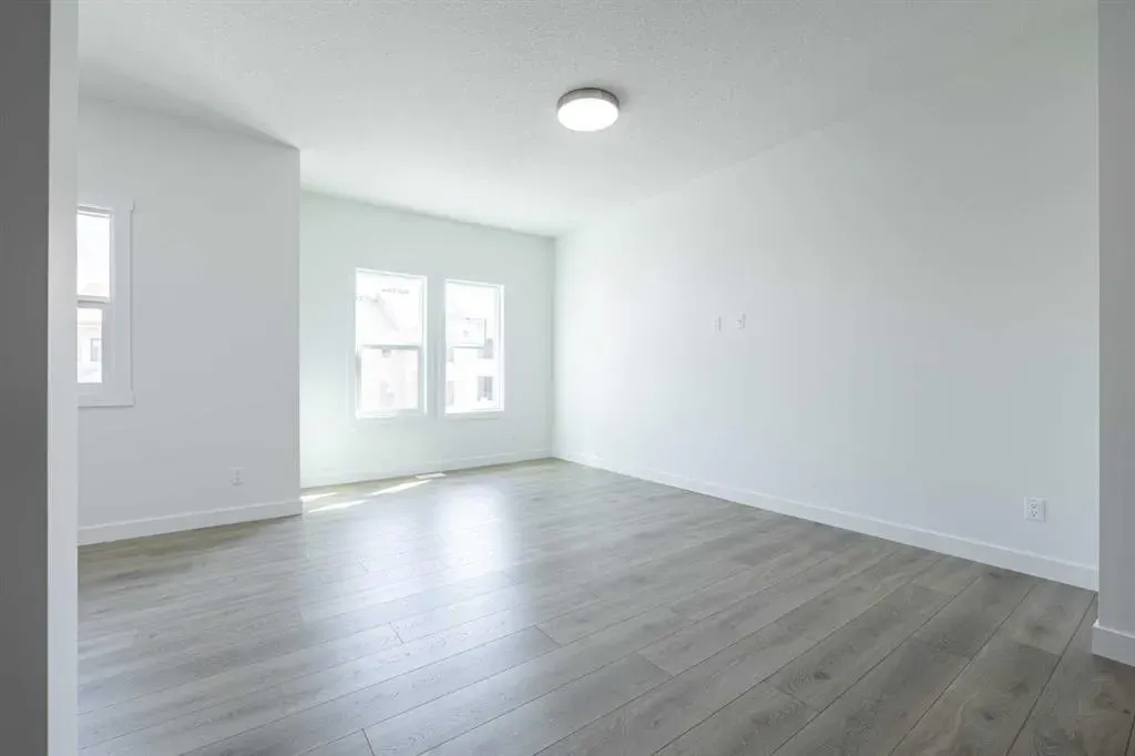 11 Tillotson Loop