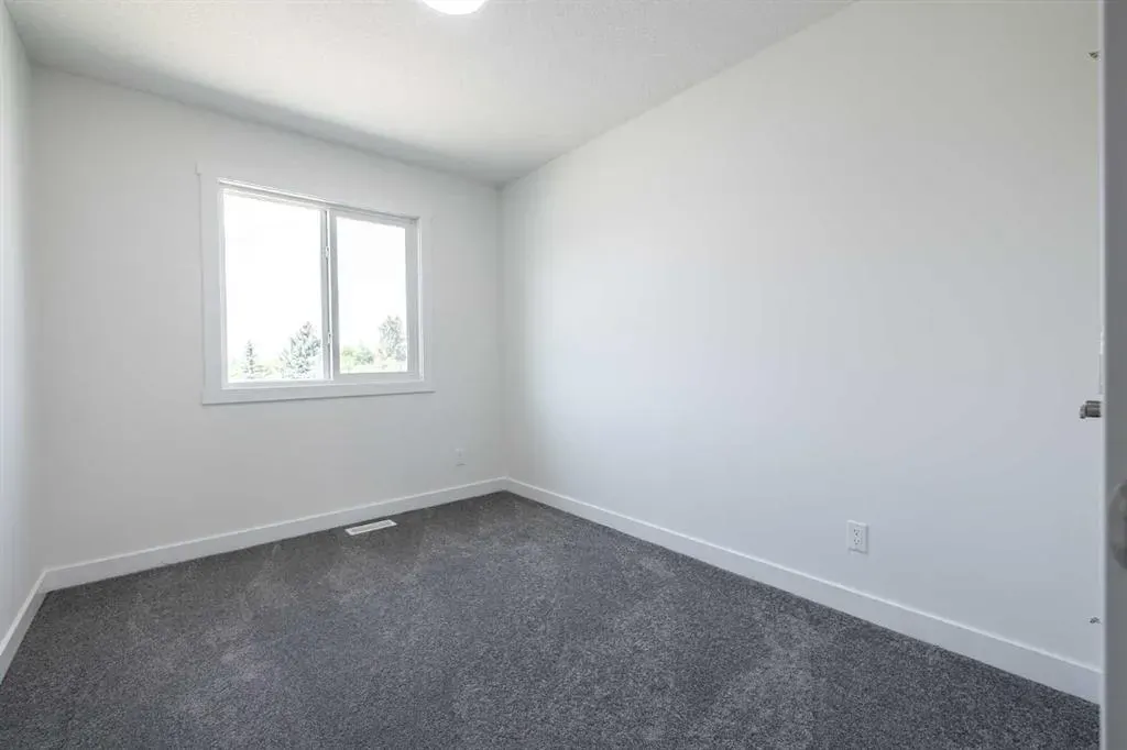 11 Tillotson Loop