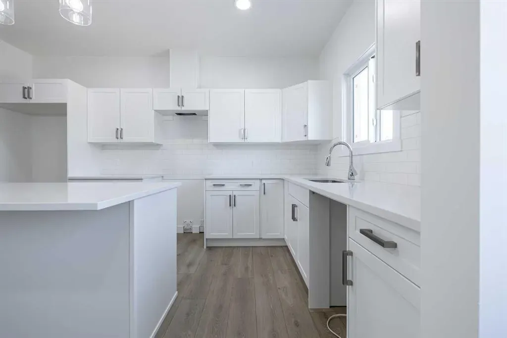 11 Tillotson Loop