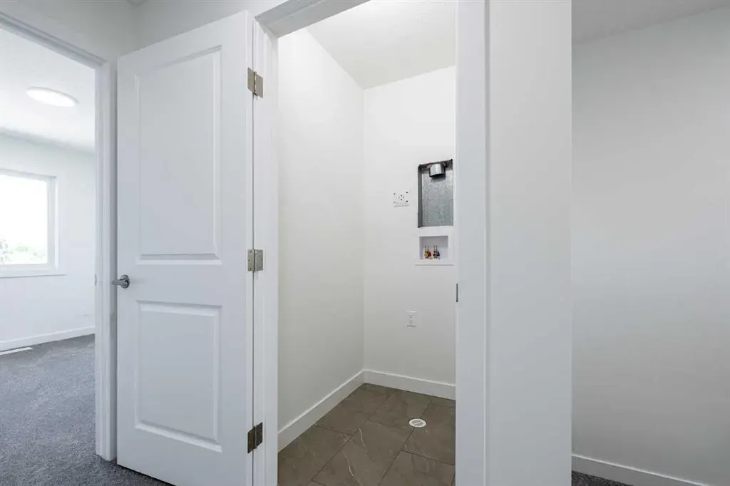 11 Tillotson Loop
