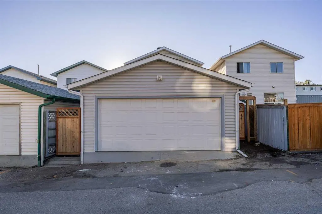 148 Arbour Wood Mews NW
