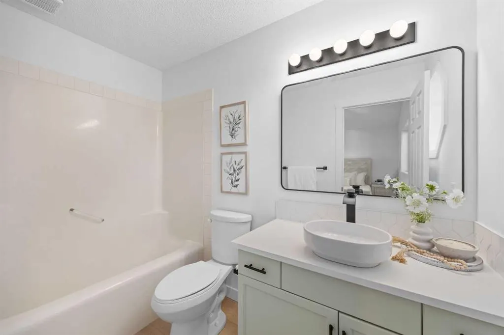 148 Arbour Wood Mews NW