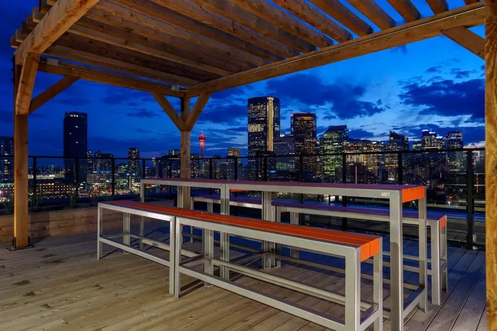 123 4 Street NE #1208