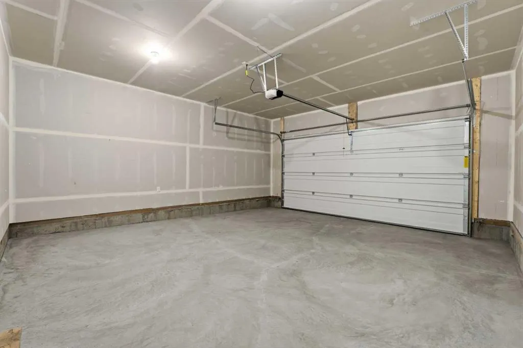 15 Coopersfield Link SW #1600