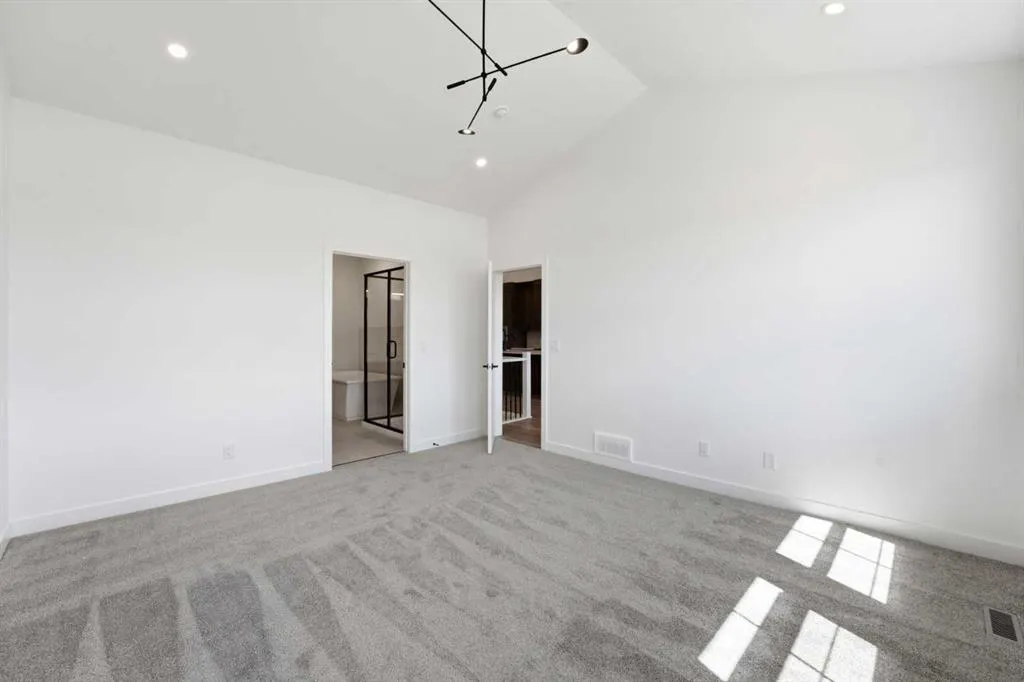 15 Coopersfield Link SW #1600