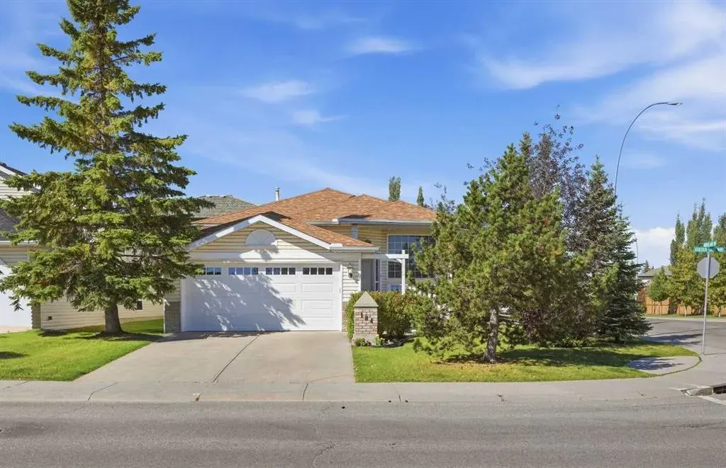 184 Arbour Lake Way NW