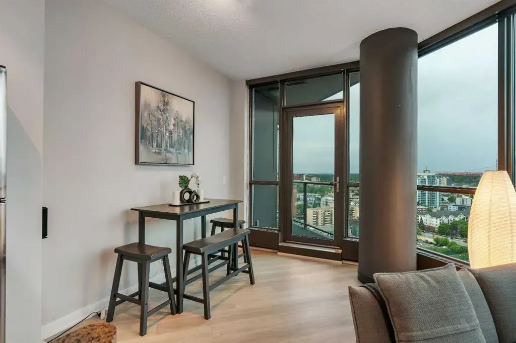 220 12 Avenue SE #2001