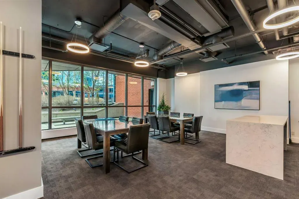220 12 Avenue SE #2001