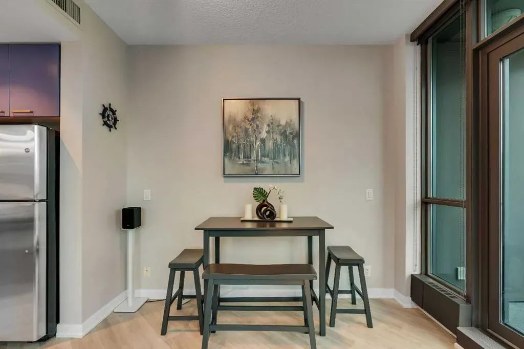 220 12 Avenue SE #2001