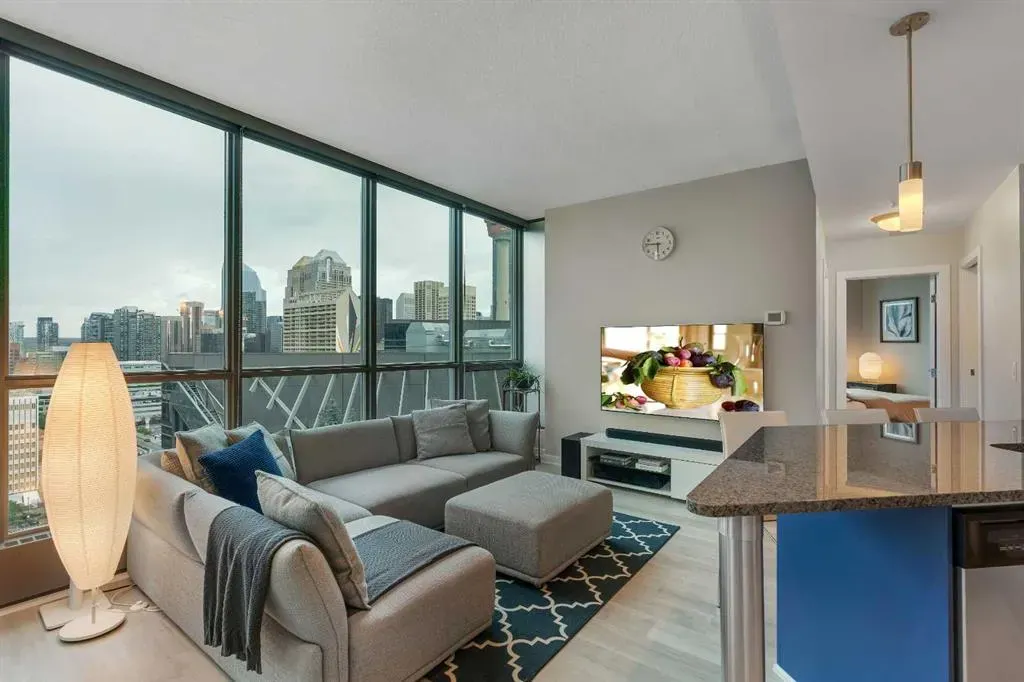 220 12 Avenue SE #2001