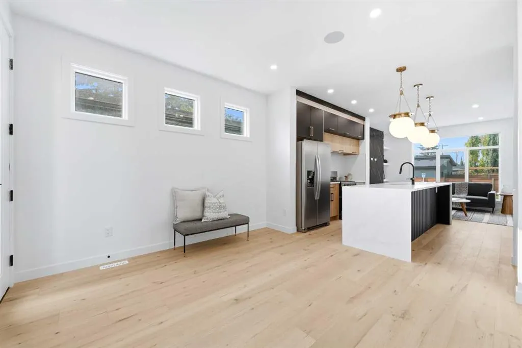 2701 28 Avenue SW #3