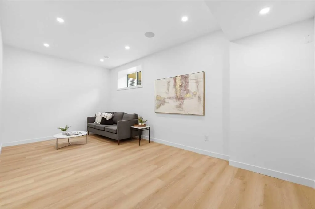 2701 28 Avenue SW #3