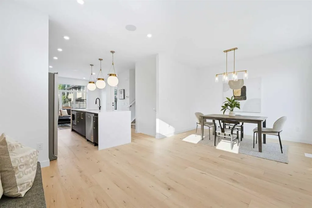 2701 28 Avenue SW #3
