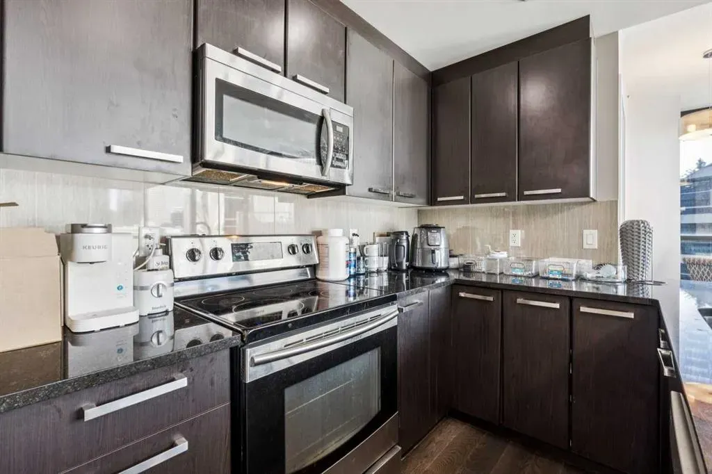 225 11 Avenue SE #1610