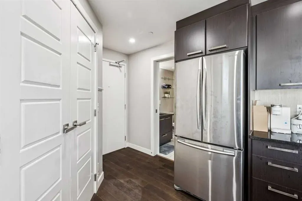 225 11 Avenue SE #1610