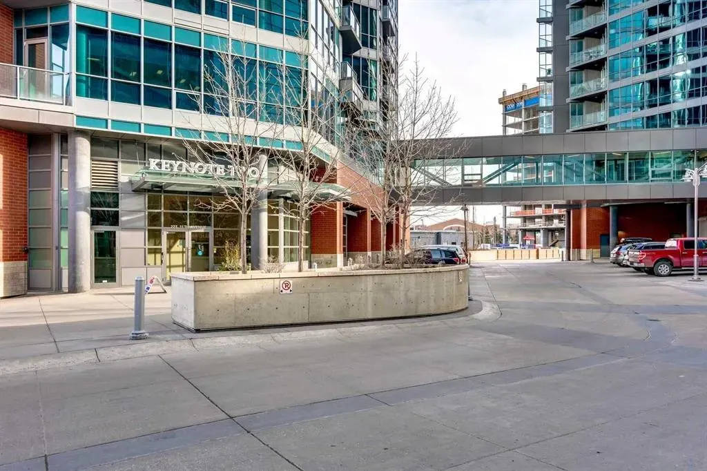 225 11 Avenue SE #1610