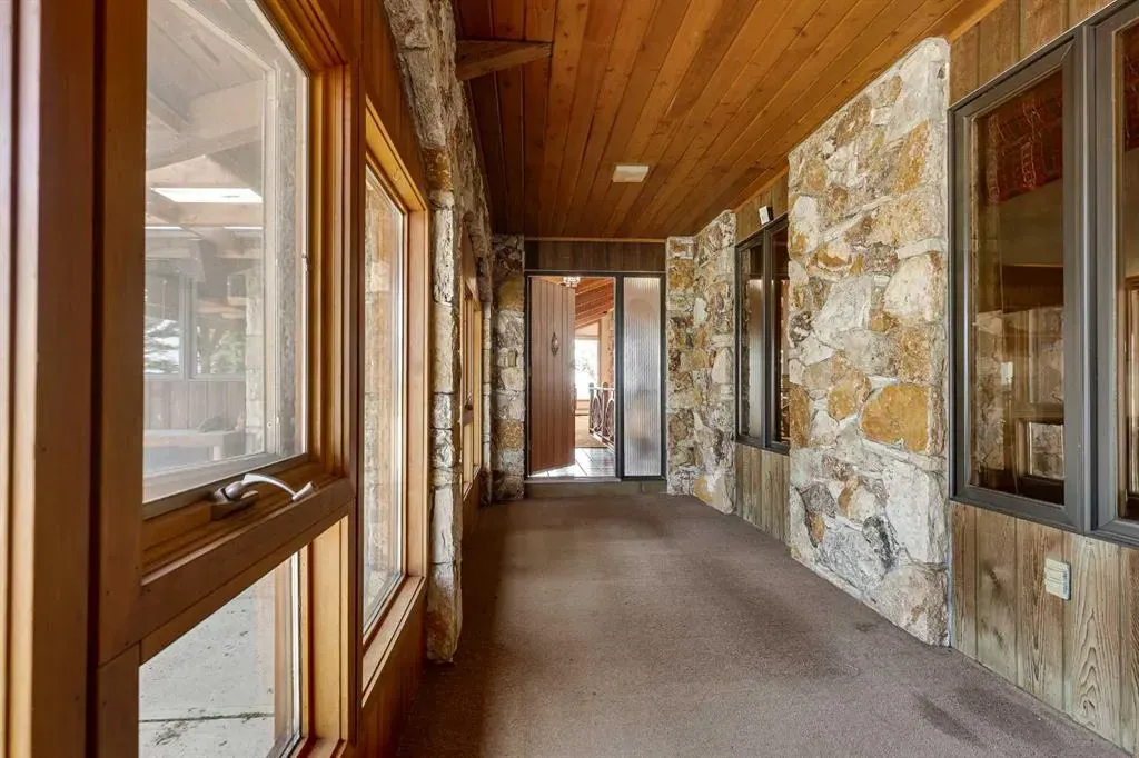 273167 Range Road 25