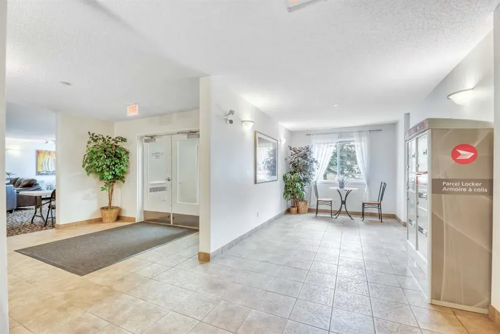 928 Arbour Lake Road NW #2202