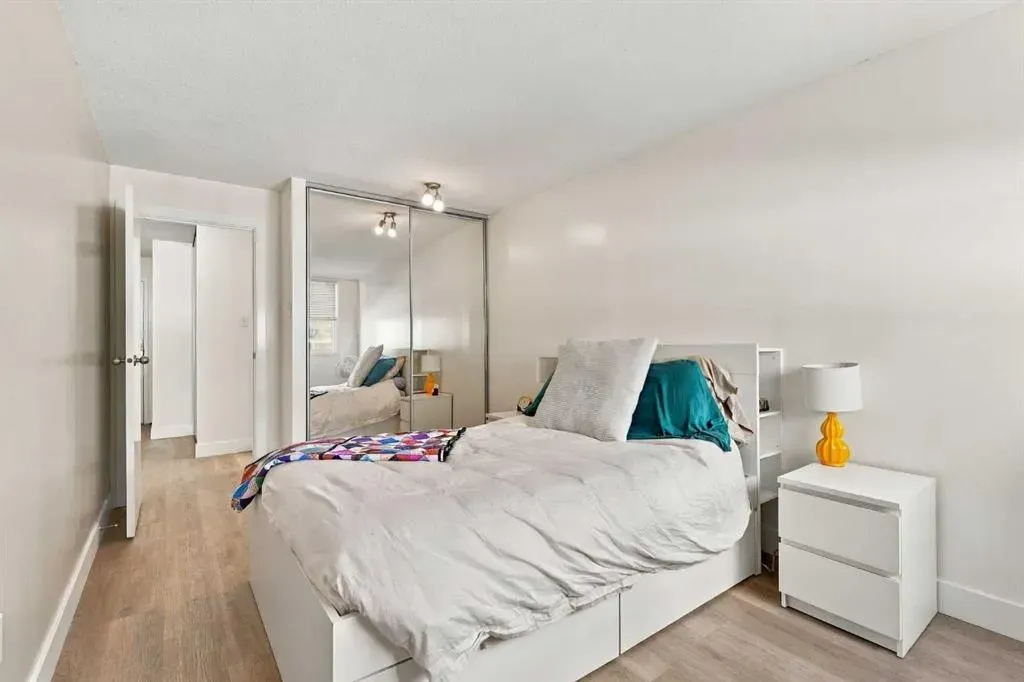 626 15 Avenue SW #301