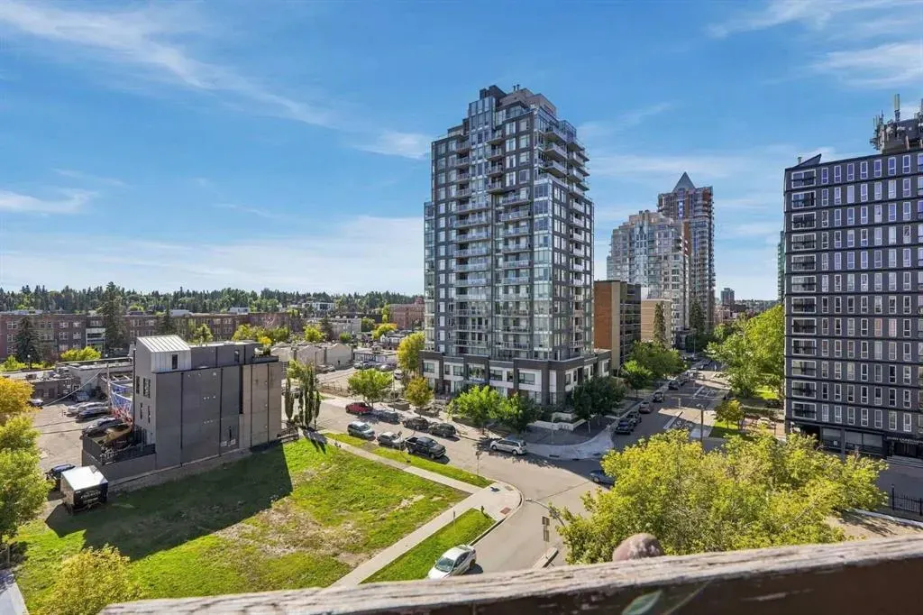 626 15 Avenue SW #301