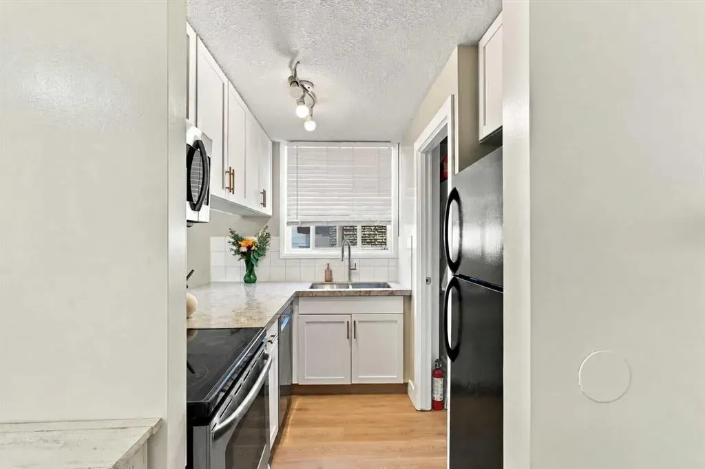 626 15 Avenue SW #301