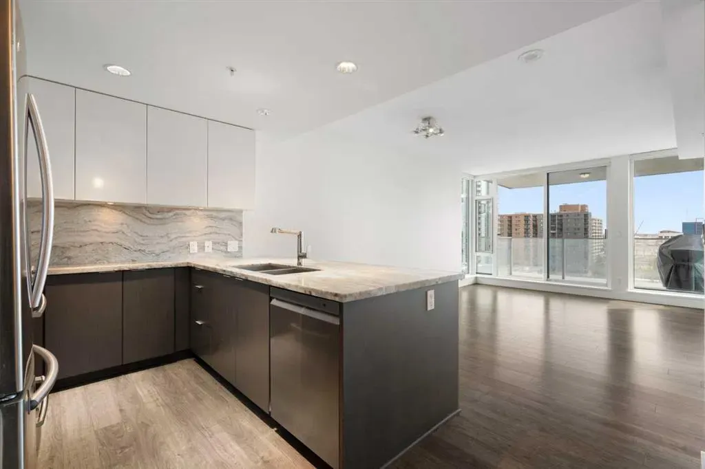 519 Riverfront Avenue SE #1006
