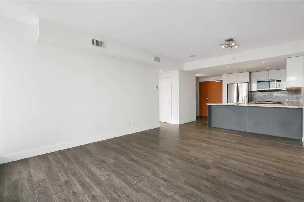519 Riverfront Avenue SE #1006