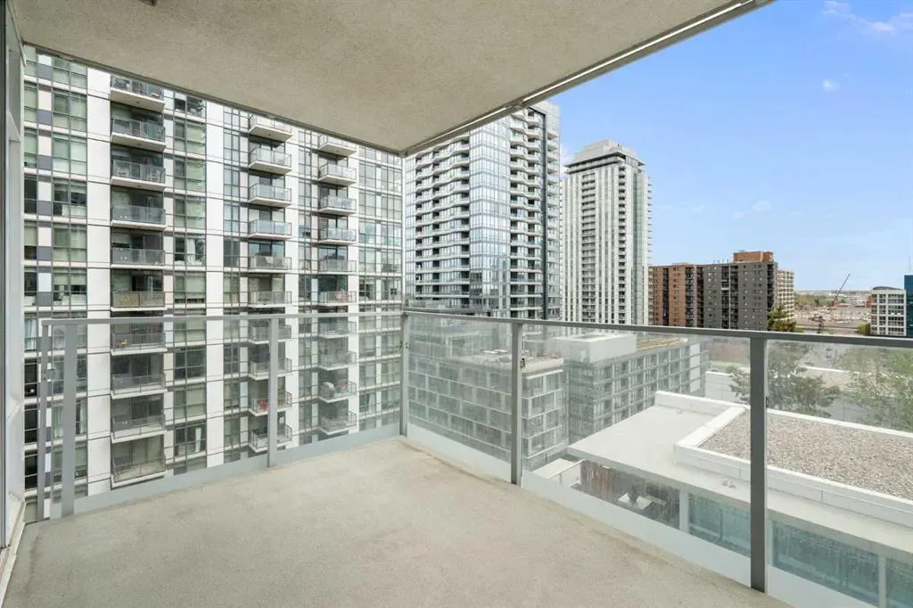 519 Riverfront Avenue SE #1006
