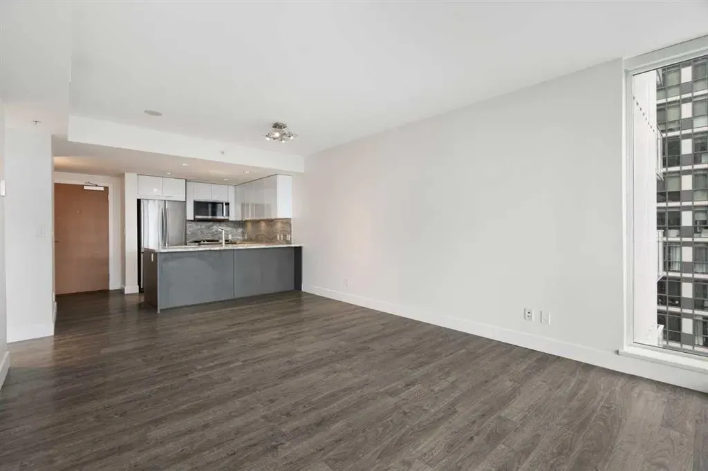 519 Riverfront Avenue SE #1006