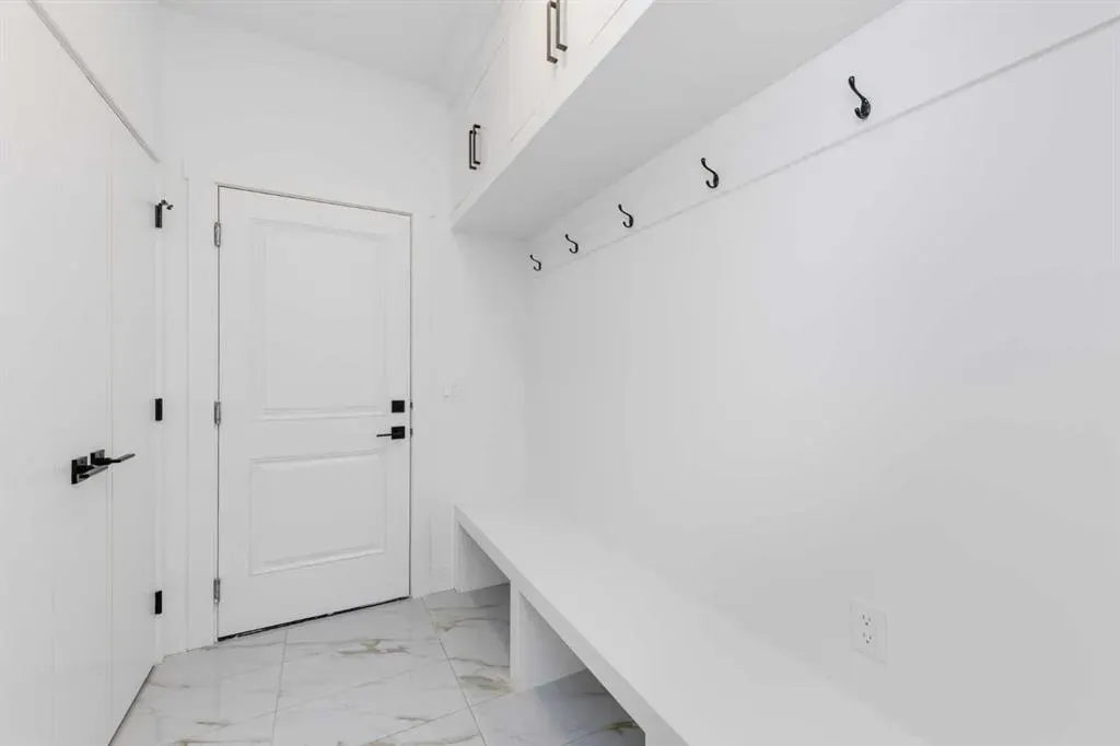 503 Rivercrest View