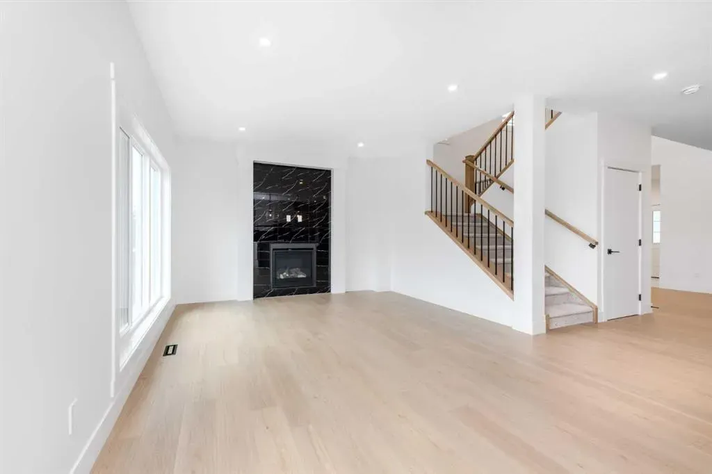 503 Rivercrest View