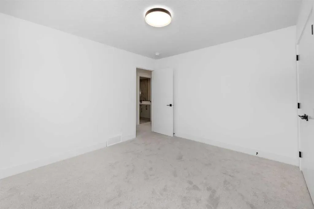 503 Rivercrest View