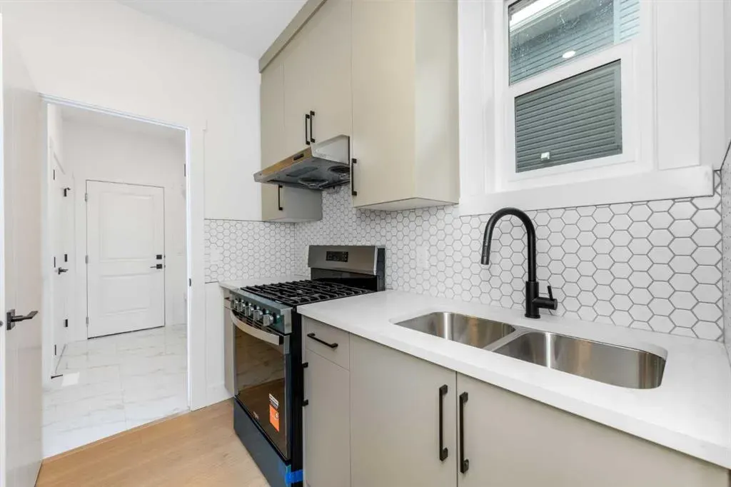 503 Rivercrest View