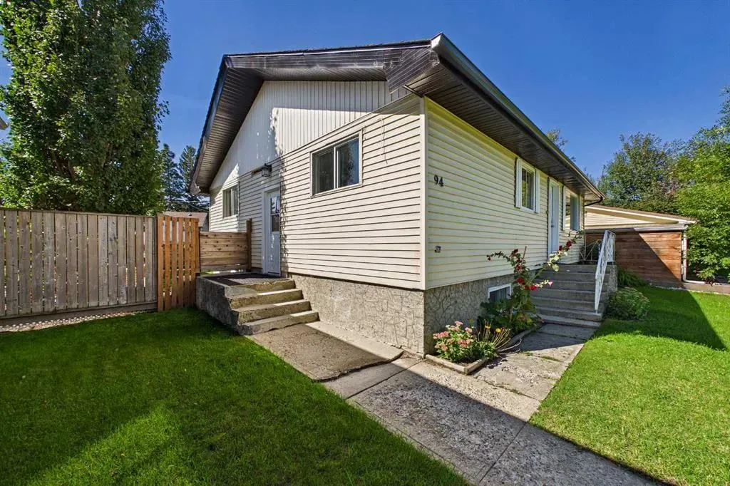 94 Lakeside Boulevard