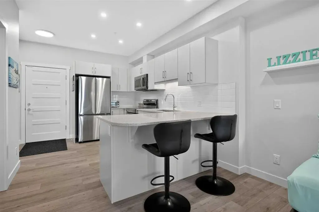 81 Arbour Lake View NW #1209