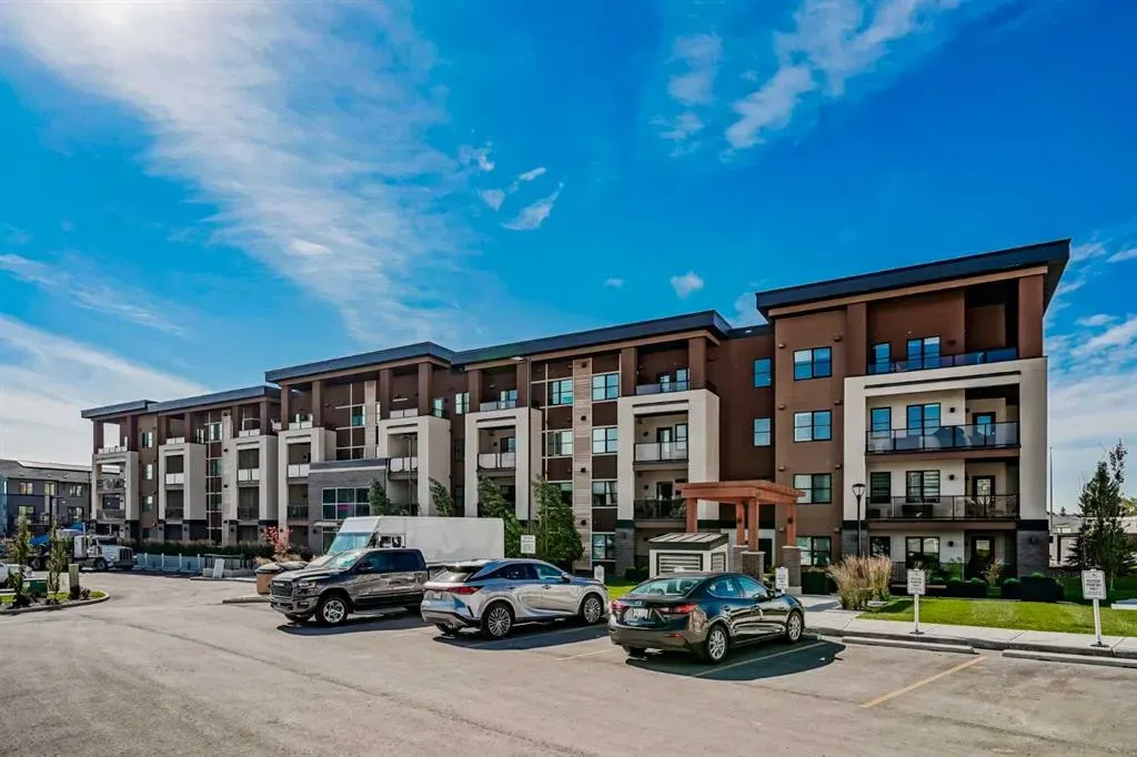 81 Arbour Lake View NW #1209