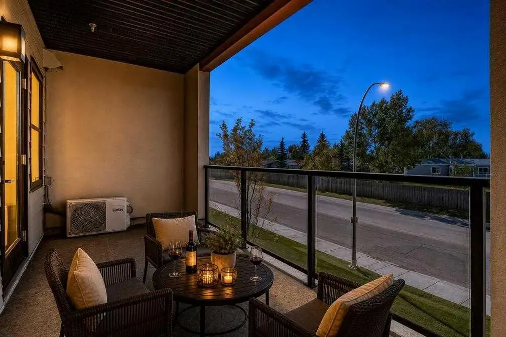 81 Arbour Lake View NW #1209