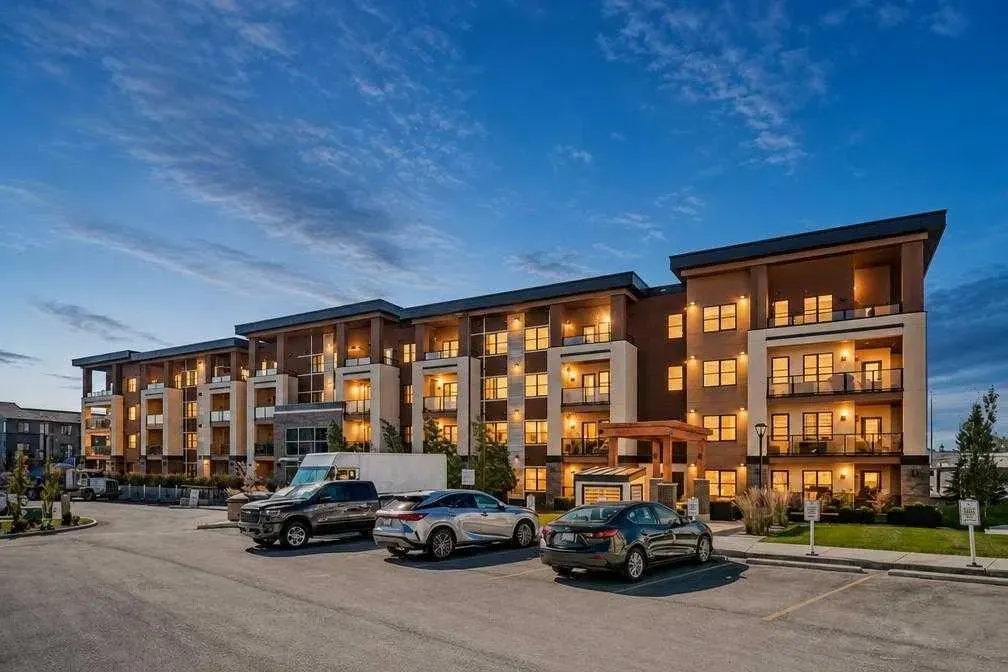 81 Arbour Lake View NW #1209