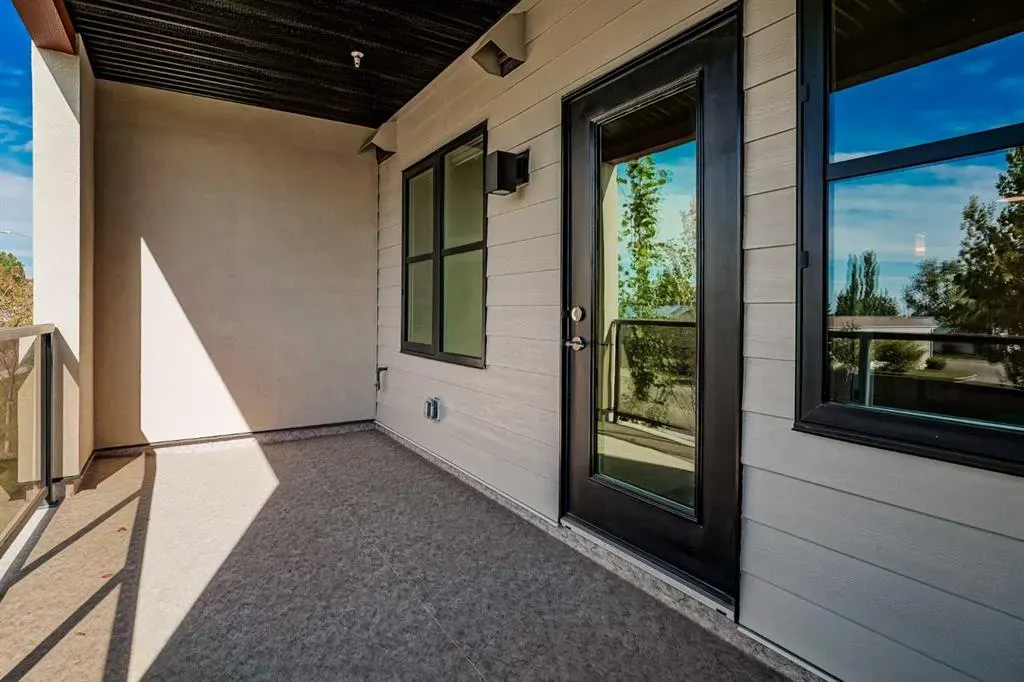 81 Arbour Lake View NW #1209
