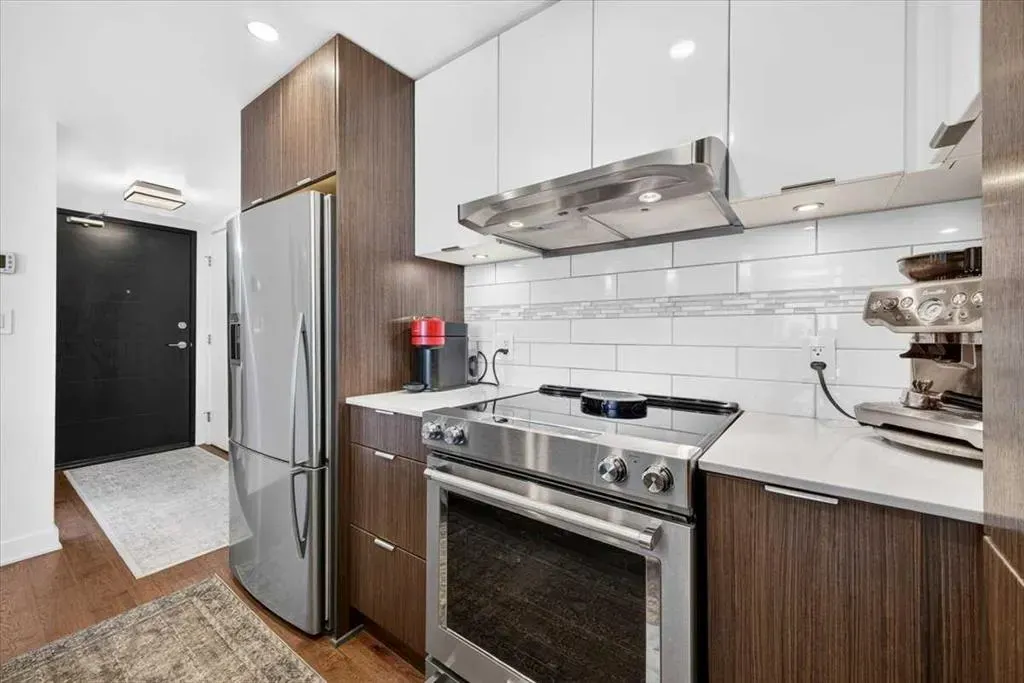 930 6 Avenue SW #3306