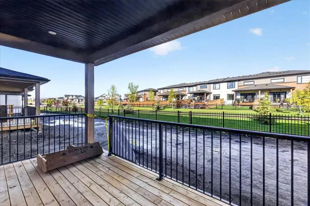 1040 Sailfin Heath