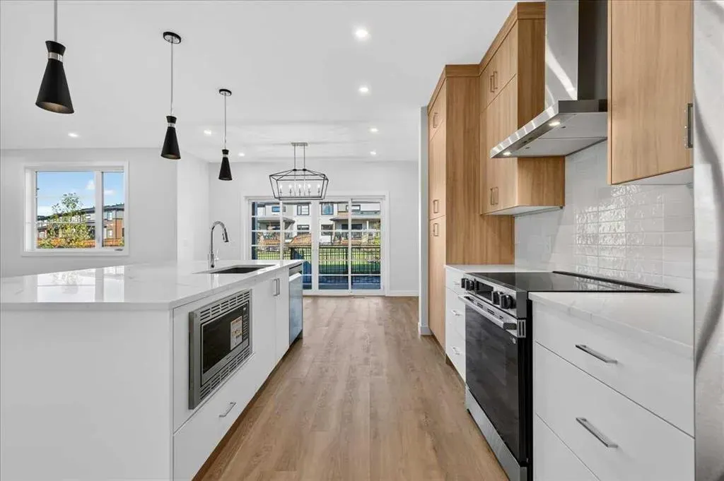 1040 Sailfin Heath