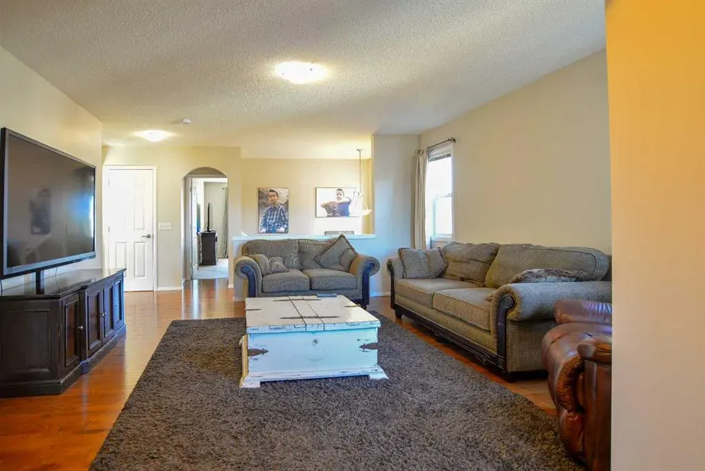 78 Tuscany Ridge Heights NW