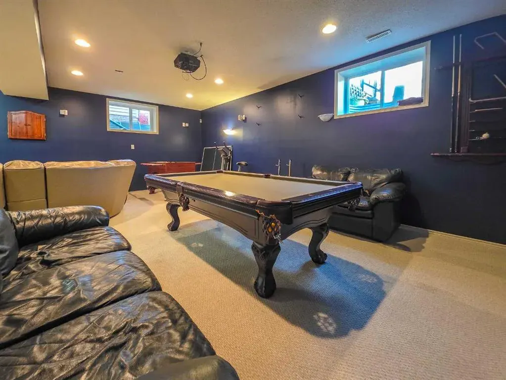 78 Tuscany Ridge Heights NW