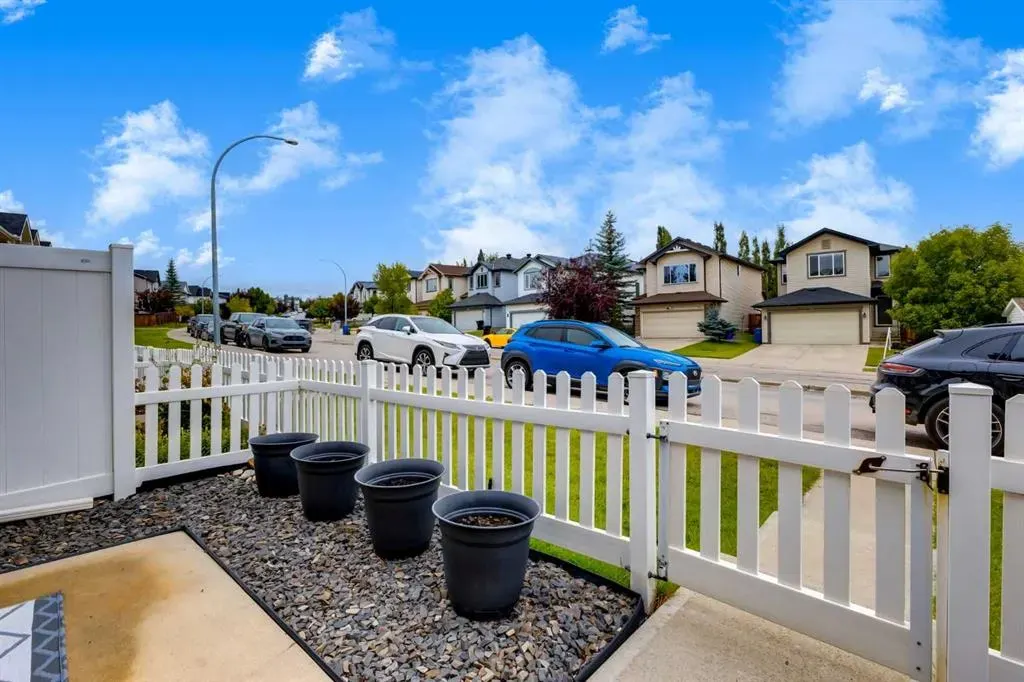 778 Tuscany Drive NW