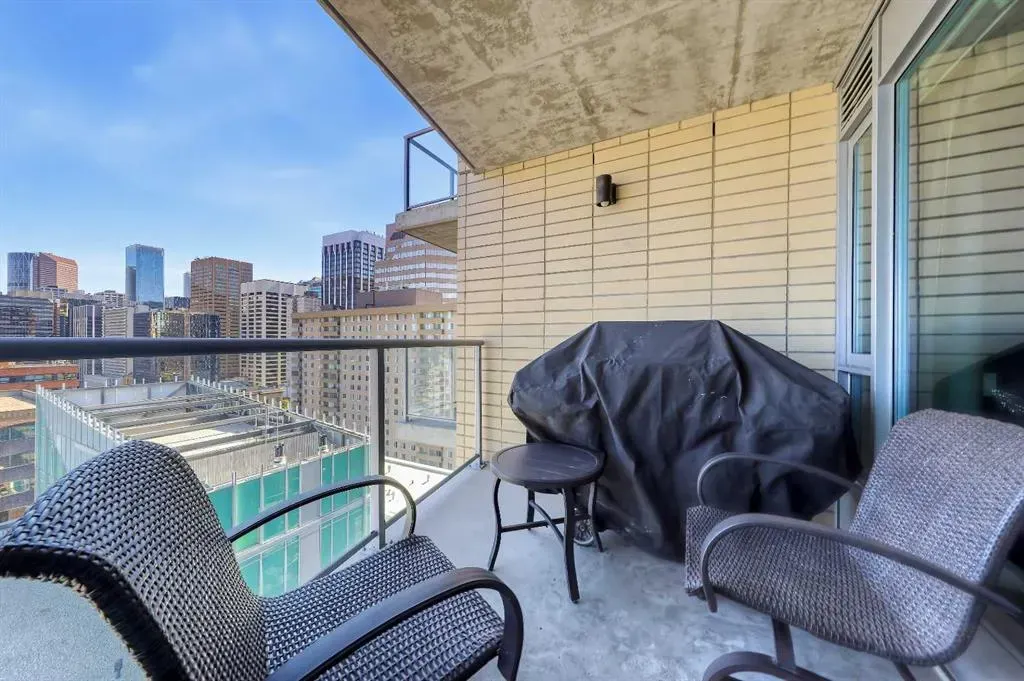 888 4 Avenue SW #1604