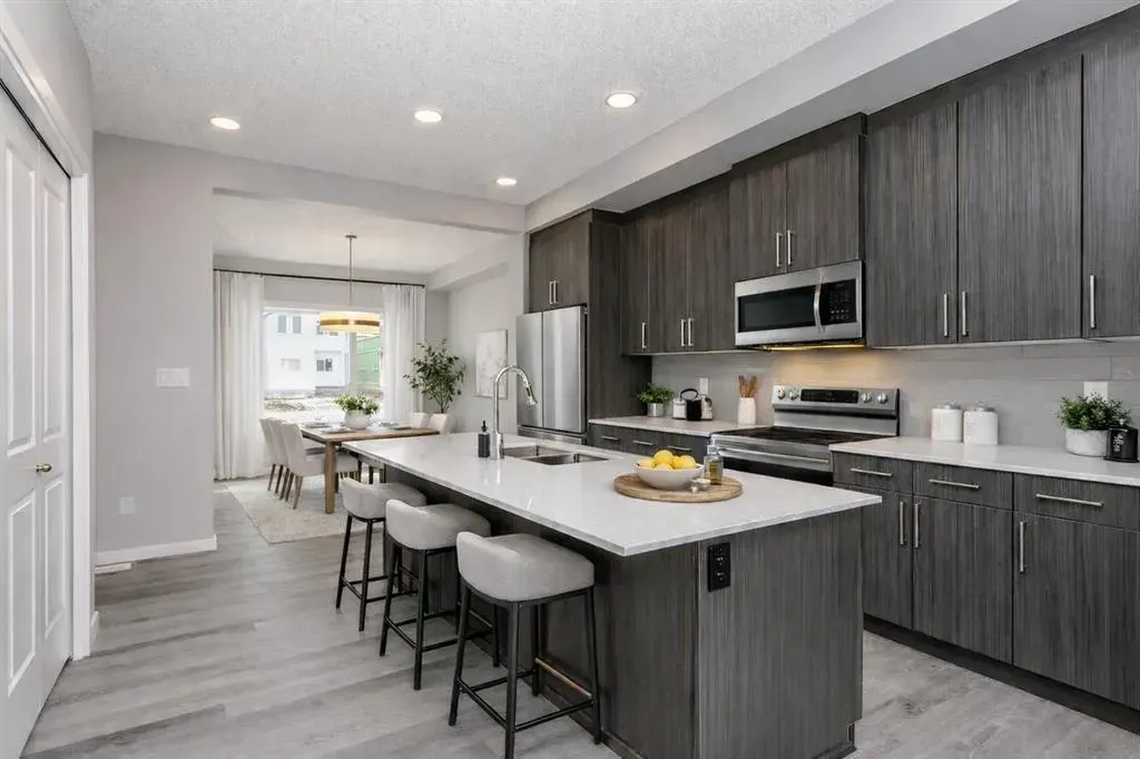 628 Key Rise SW