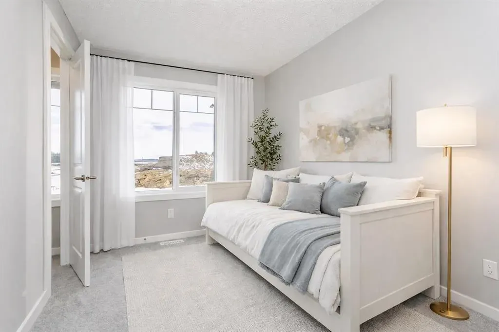 628 Key Rise SW