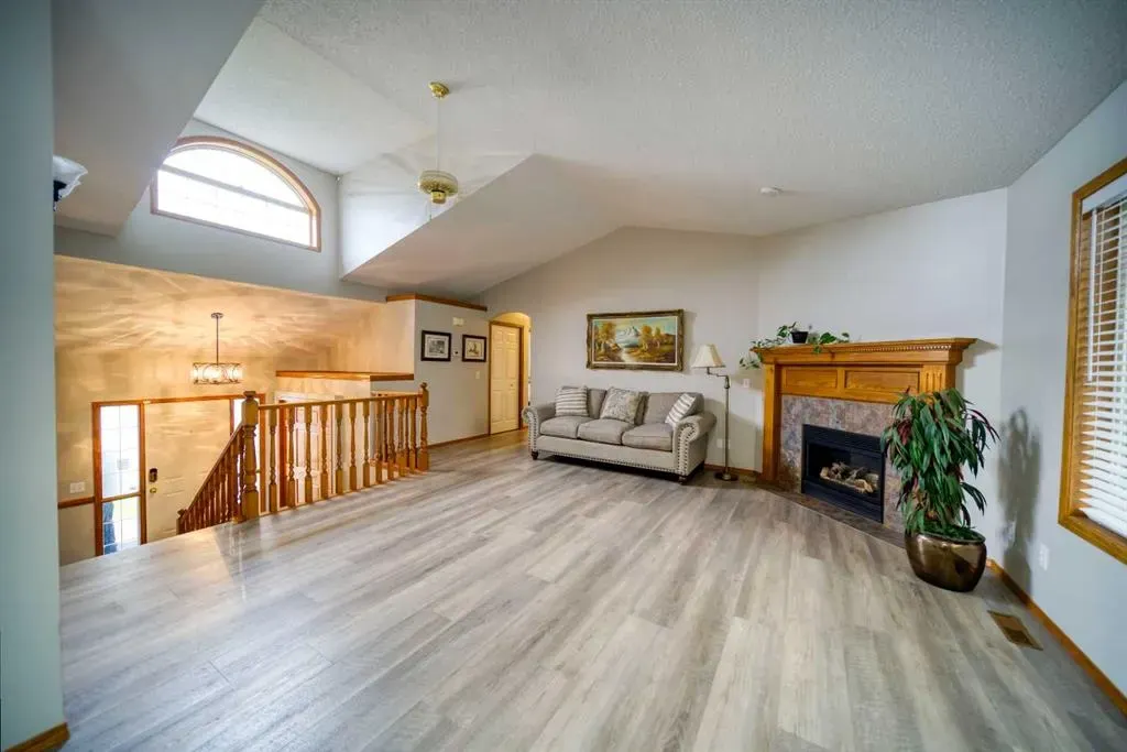11 Wenstrom Crescent NE