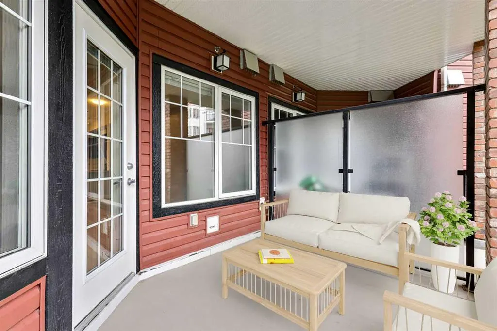 20 Royal Oak Plaza NW #111